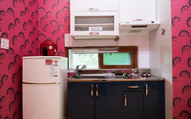 Gangneung Gyeongpo Woojeong Pension