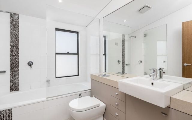 Sandy Feet – Bathroom – Lennox Head