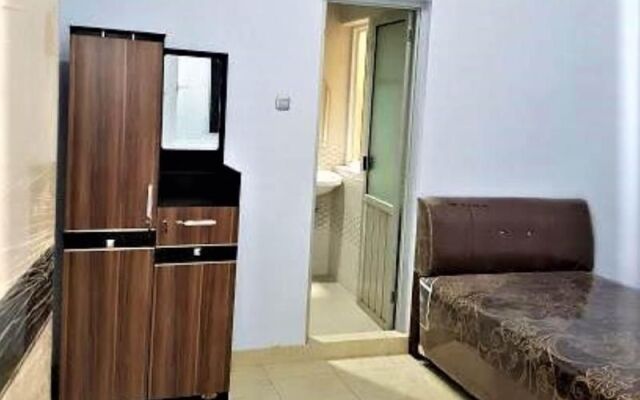 Guest House 21 Makassar by ZUZU