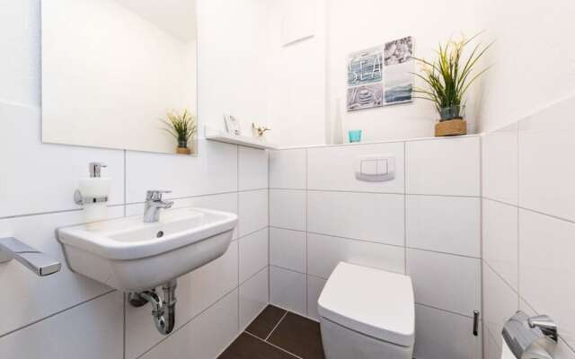 High Geest 4 - Including Many Extras