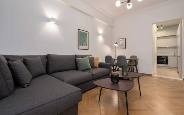 Modern apartment near Lycabettus hill with balcony