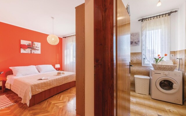 Beautiful Home in Pula With Wifi and 2 Bedrooms