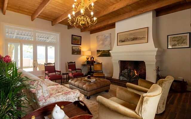 Banhoek Corner Guesthouse