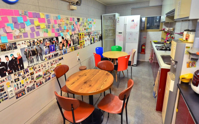 Girls Generation Hostel