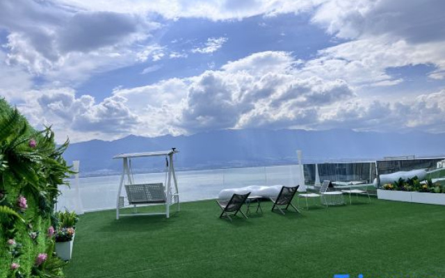 Zhibu Riverside Mountain View Villa (Dali Airport Erhai Branch)