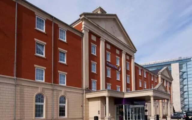 Premier Inn Manchester Trafford Centre West