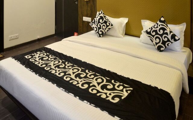OYO 5777 The President Hotel
