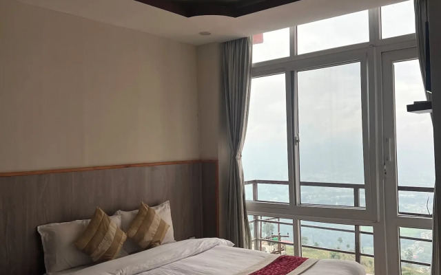 Ratna Giri Resort