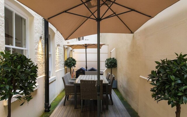 Exclusive 2BR Apartment In Covent Garden With Patio