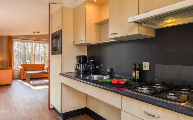 Tasteful Chalet With Combi-microwave, Next to a Nature Reserve