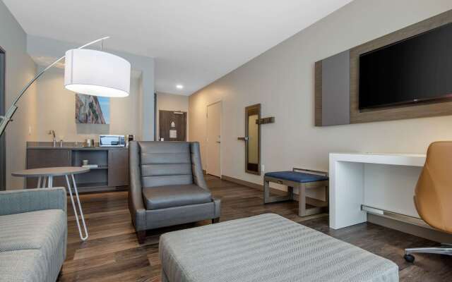 DoubleTree by Hilton Summerville Nexton