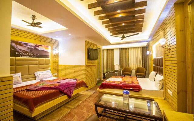 Lord Krishna Boutique Stay