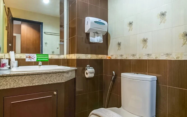 OYO 281 the Reader Cafe and Room