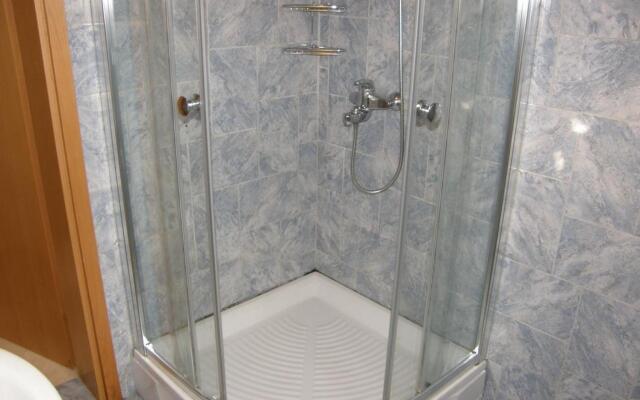 Pintar - One Bedroom