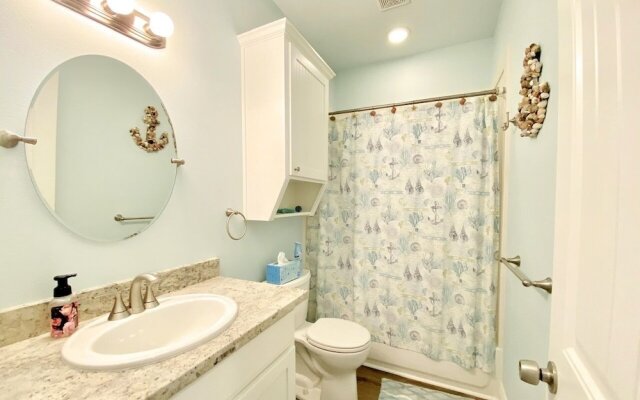 At Long Last 3 Bedroom Home by RedAwning