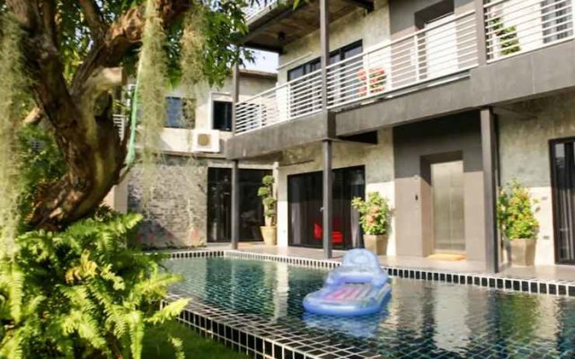 Riverside Luxury Pool Villa 88 Place