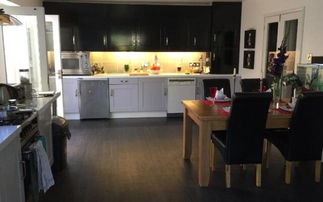 The Lodge At Ruddington