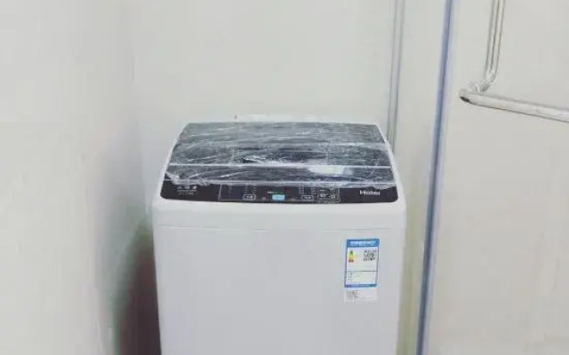Yijia Xiaozhan Apartment (Nantong Mianchang Village)