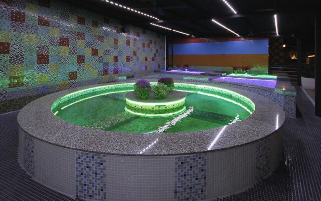 Chihpen City Art Hot Spring Hotel