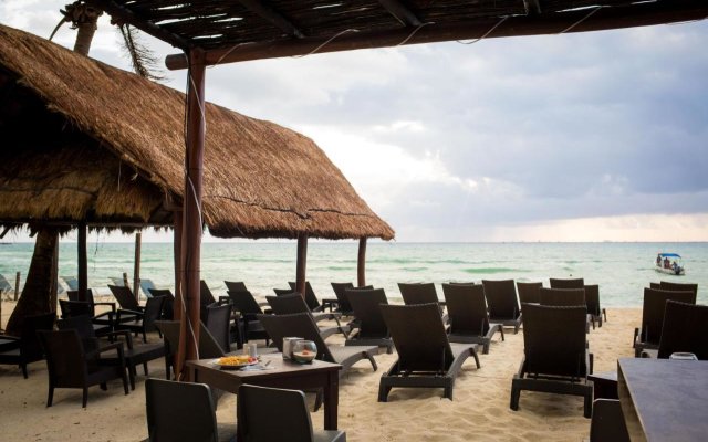 Playa Maya by MIJ - Beachfront Hotel