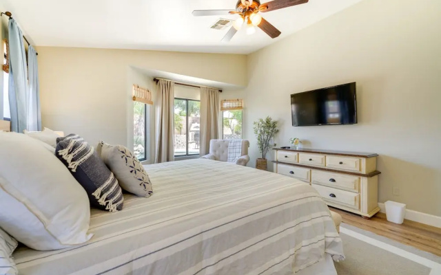 Near Golf & Hikes! Poolside Retreat in Phoenix