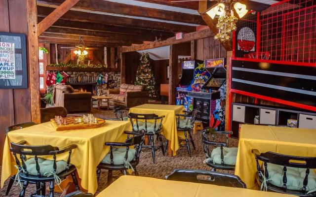 Hob Knob Inn, Bar & Lounge