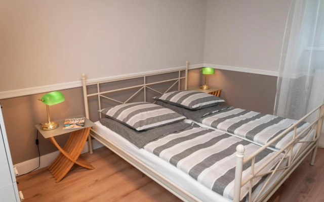 90qm Ferienwohnung Berlin Zentrum Nähe Prenzlauer Berg, 2 Bäder