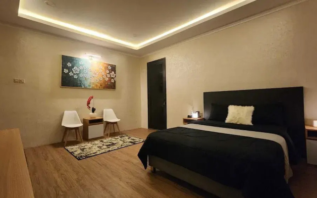 Nur Alam Hotel
