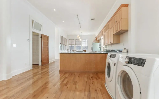 Spacious Condo in the Center of NOLA