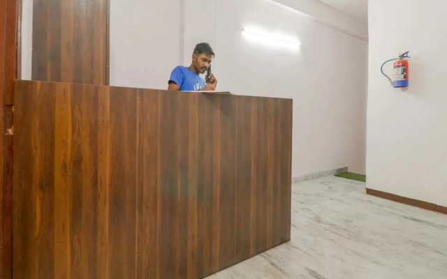 Hotel Z Black by OYO Rooms