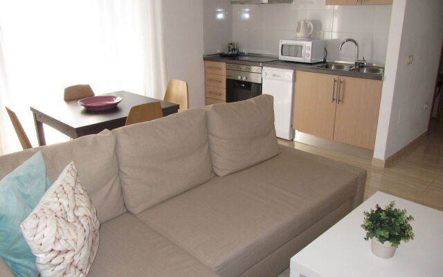 Life Apartments Alameda Colon