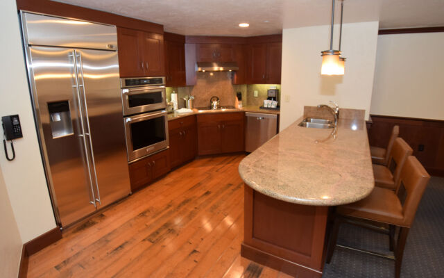 Heavenly Village Condos - Grand Residence