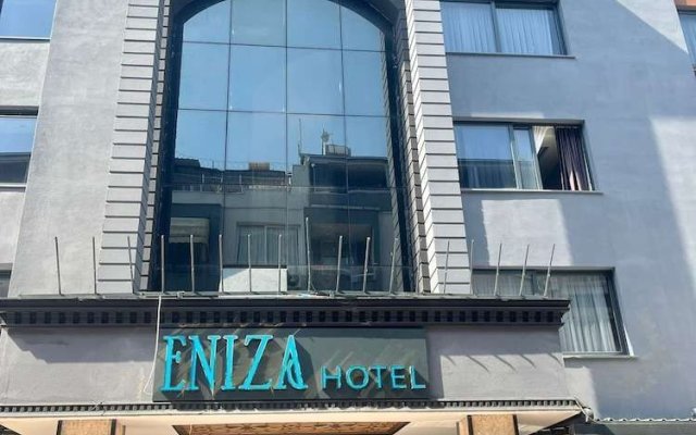 Eniza Hotel