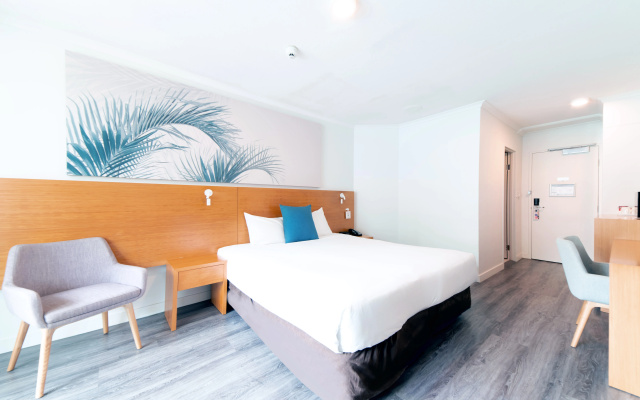 Novotel Cairns Oasis Resort – Guest Rooms – Cairns