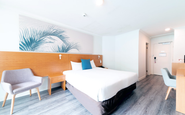 Novotel Cairns Oasis Resort