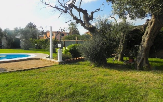 Holiday Home With Private Swimming Pool Near the Sea, Ideal for Families