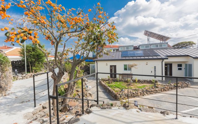 Jeju hani house shinchonri