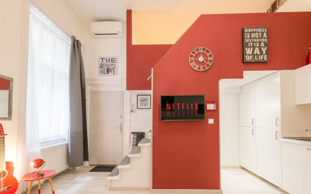 happy home Budapest FOX