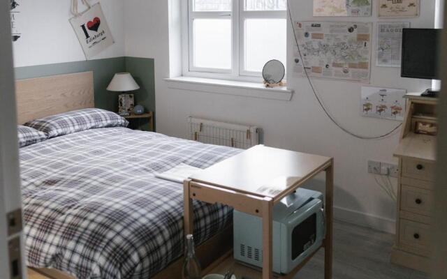 BroomHouse HomeStay