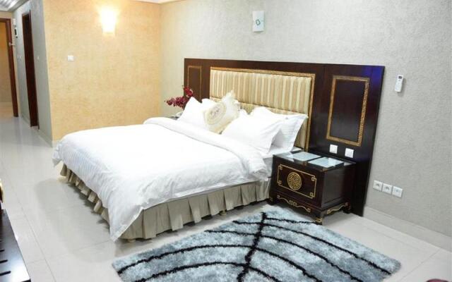 Best Western Plus Nobila Airport