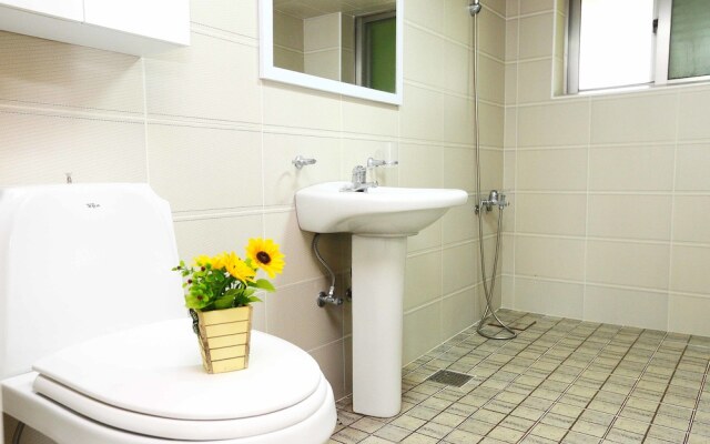 Gyeryounggil Byeukdolga