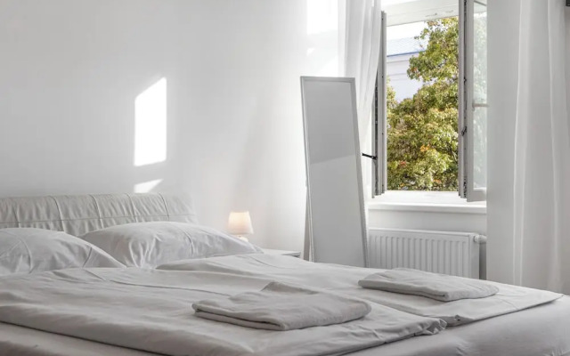 Perfect 7BR Stay Near Hauptbahnhof