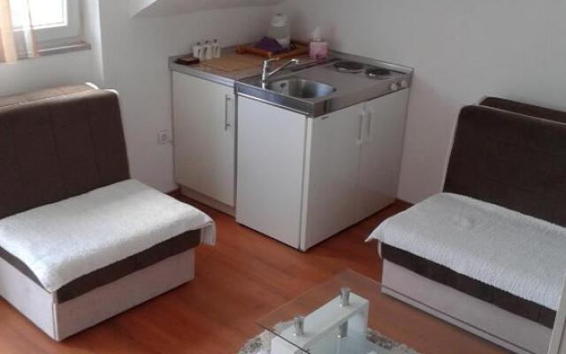 Apartmani I Sobe Milojevic