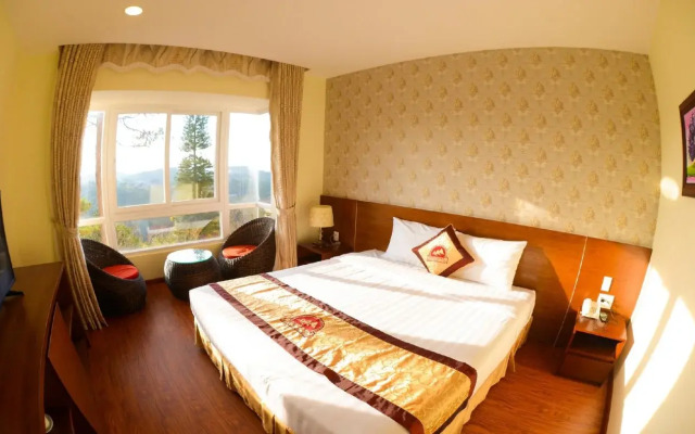 Phuong Nam Mimosa Hotel