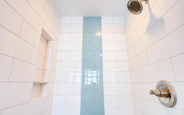 4057 - Fairways & Seaspray