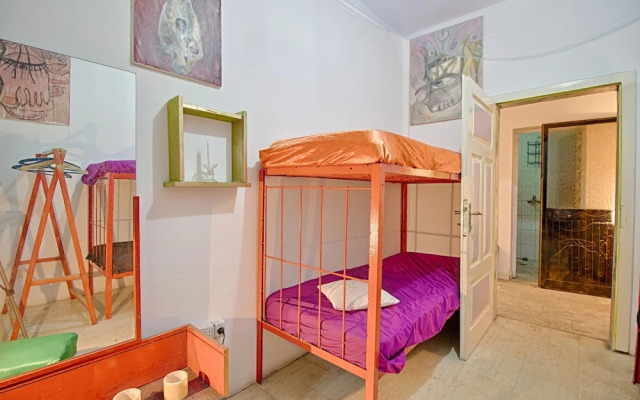 Artist House