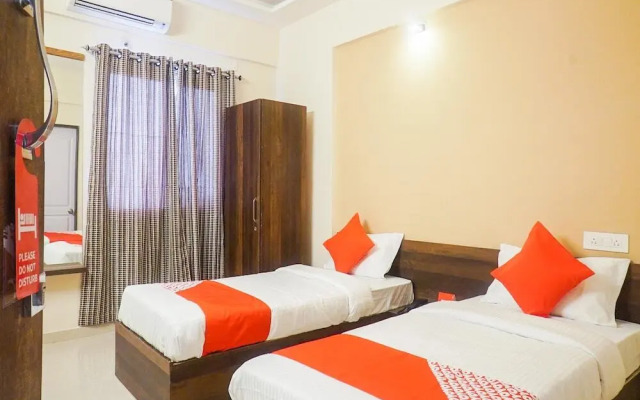 Hotel Twin Towers 1 By OYO Rooms