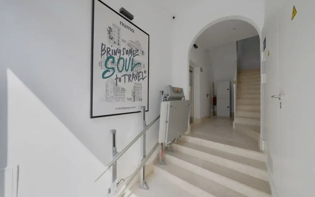 Numa Seville Prestigio