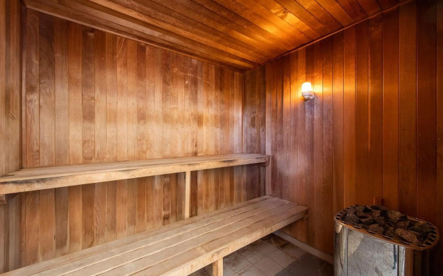 Escape to 64 at Cape View Resort