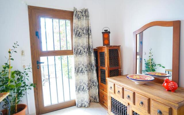 Fira Central Apartment with View